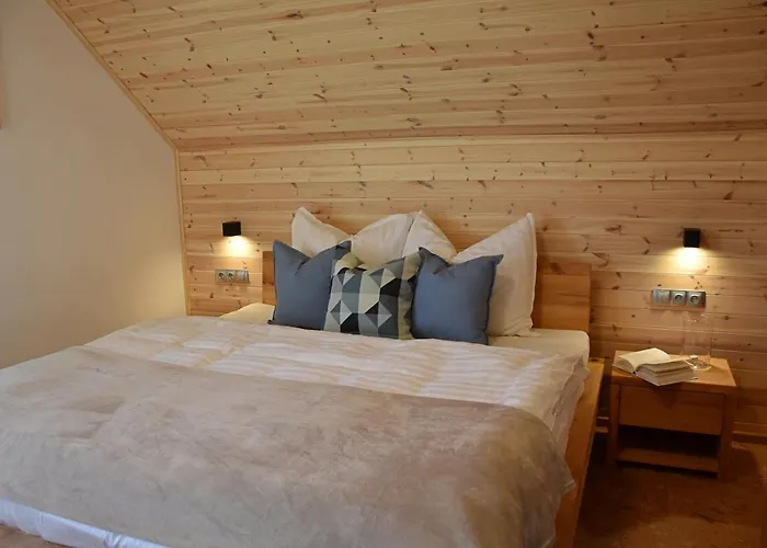Semesterbostad W/ Wellness & Wine Znojmo