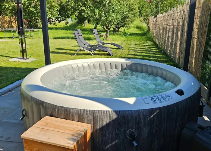 Semesterbostad W/ Wellness & Wine